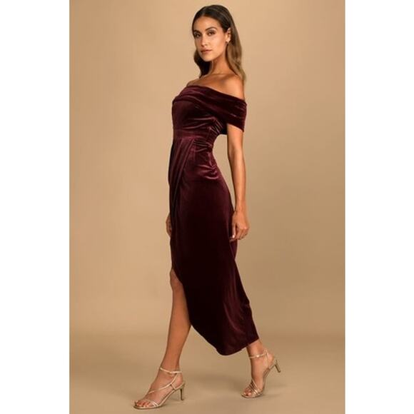 Lulus I'm Enchanted Burgundy Velvet Off-The-Shoulder Tulip Maxi Dress Small - Picture 5 of 10